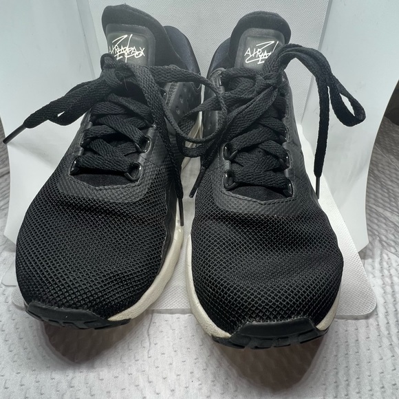 NIKE AIR MAX ZERO Style 857661-002 Colorway BLACK/BLACK-SAIL sz 7 - Picture 8 of 9